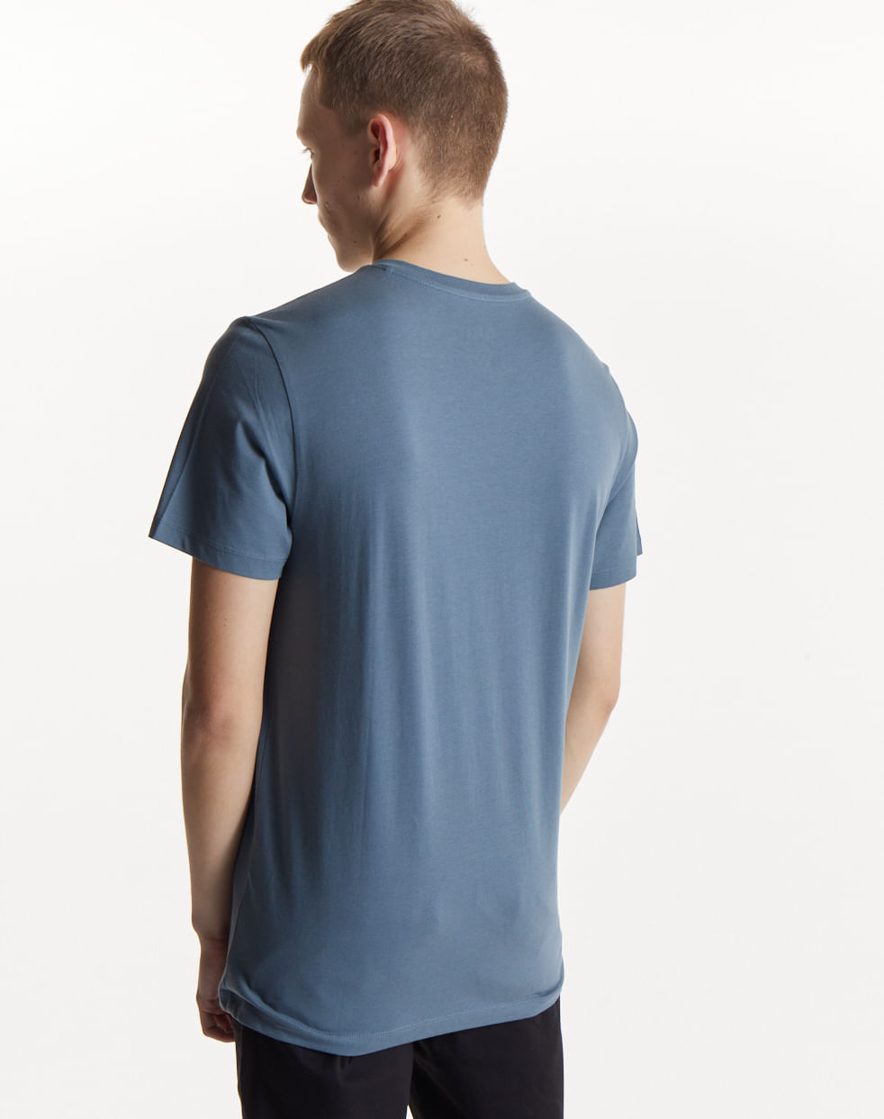 Remera básica 100% algodón DARWIN — imagen 2