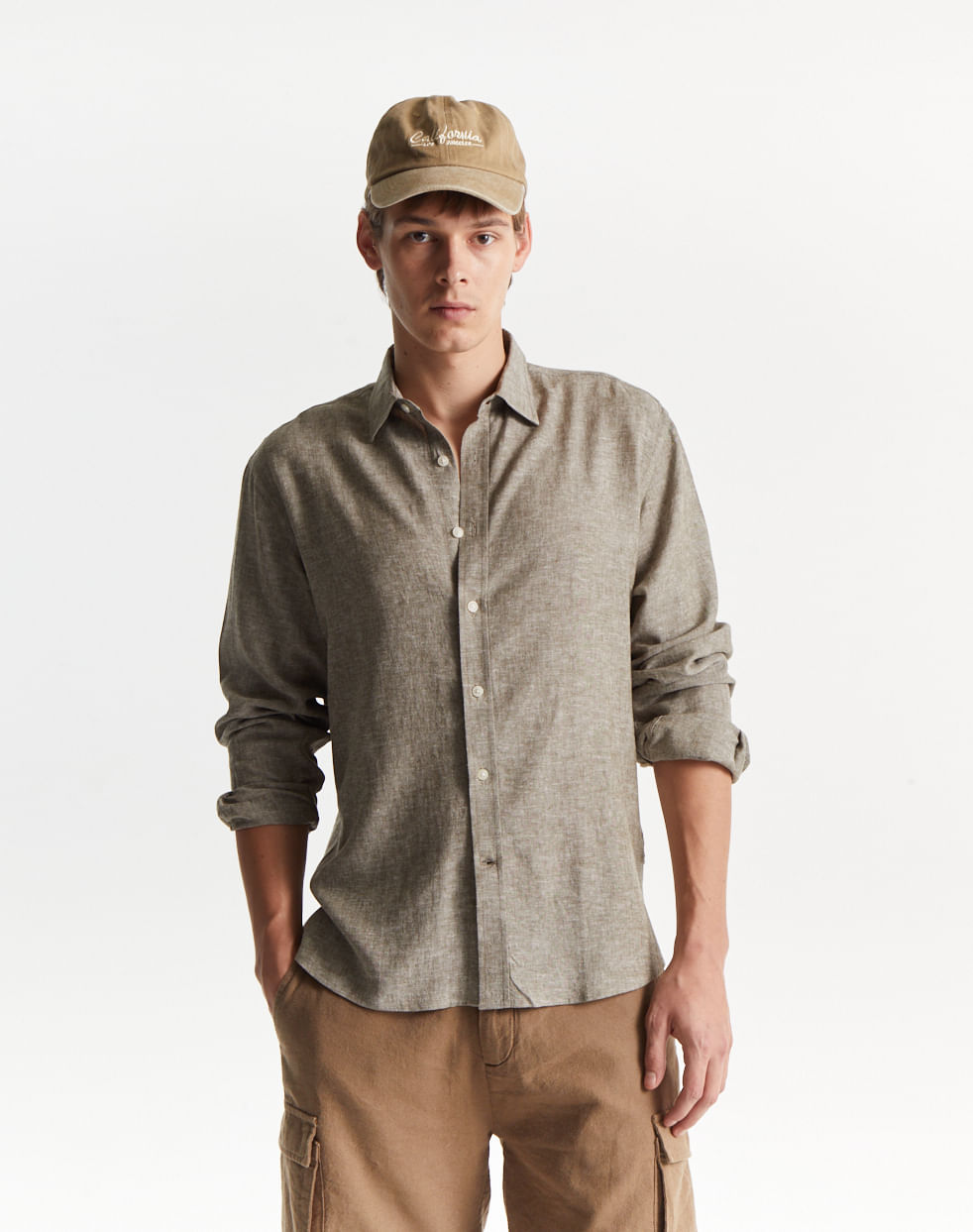 Camisa regular lino HELECHOS
