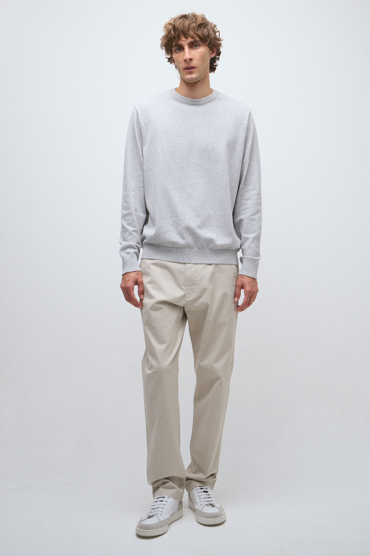 Sweater cuello redondo liso