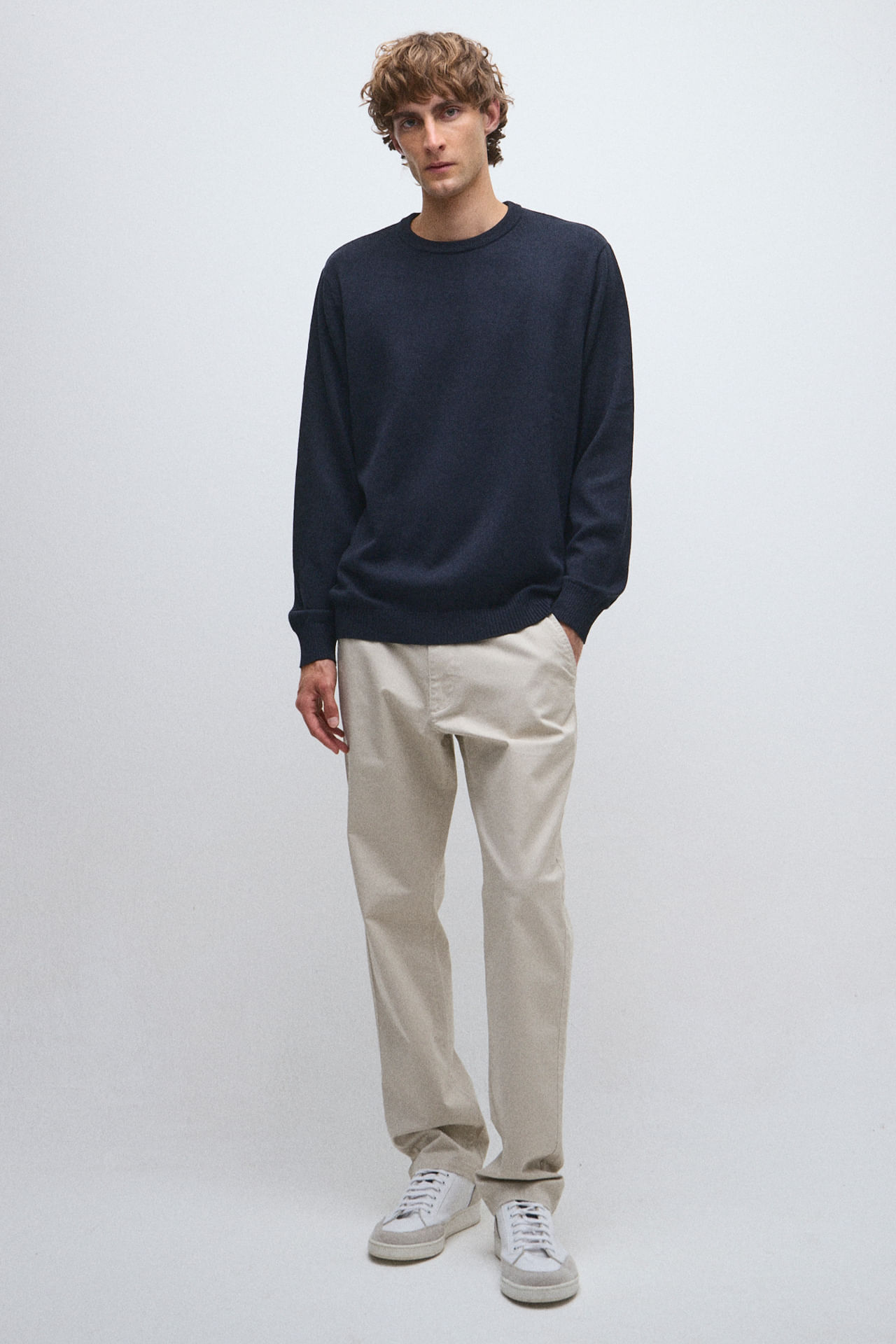 Sweater cuello redondo liso