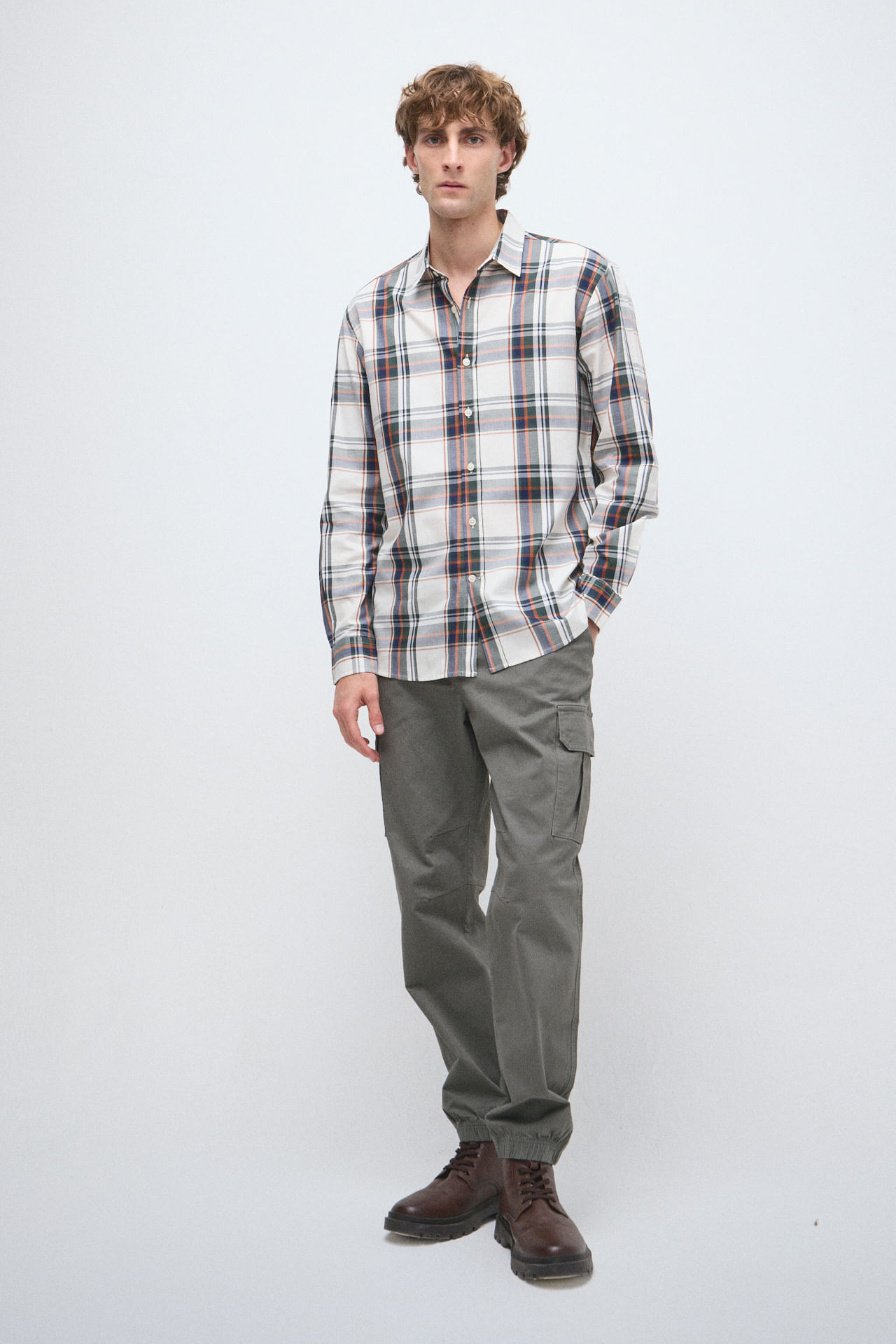 Camisa regular 100% algodón