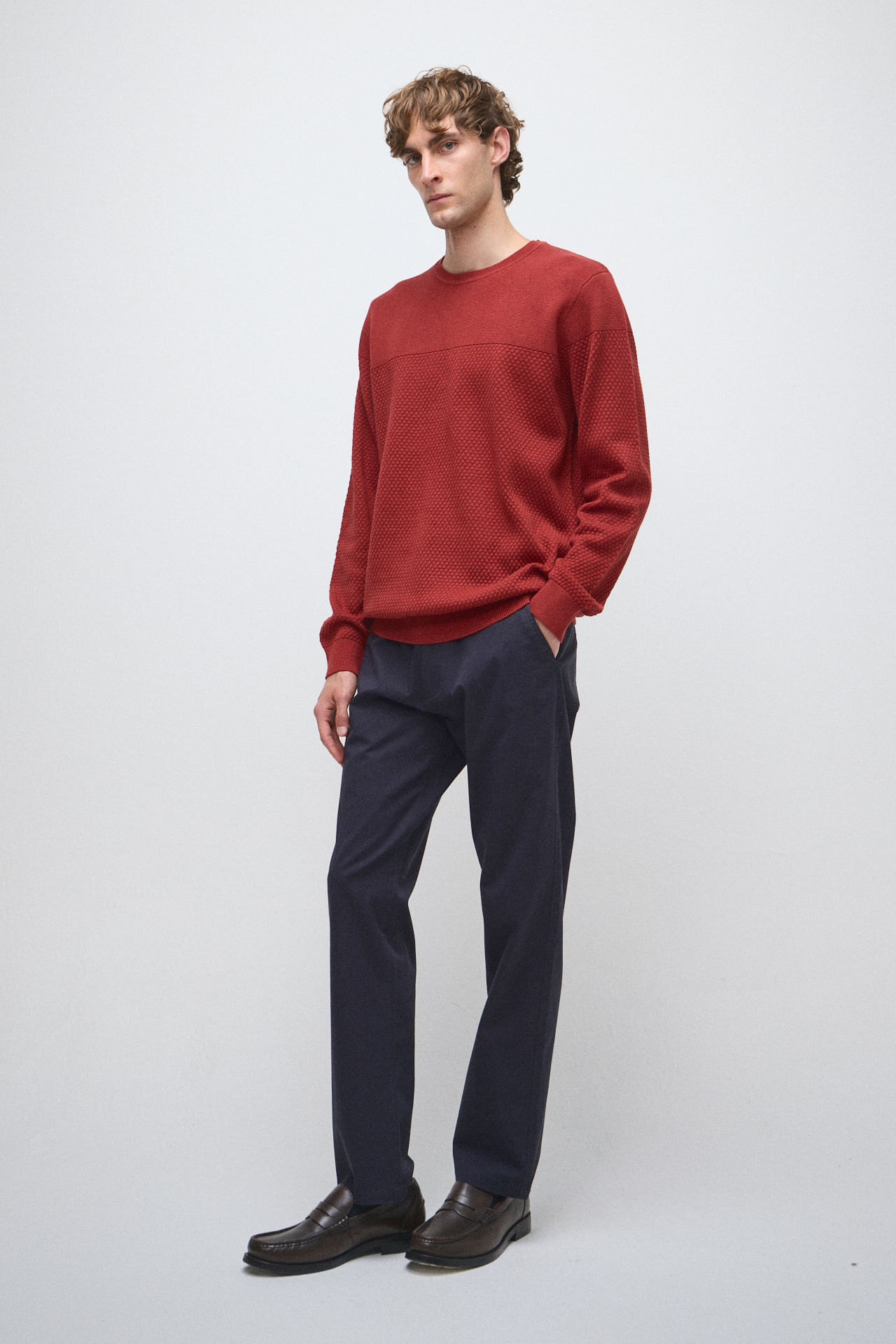 Sweater tramado escote redondo