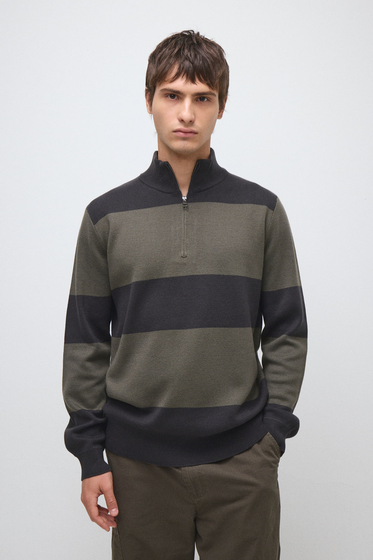 Sweater medio cierre — imagen 2