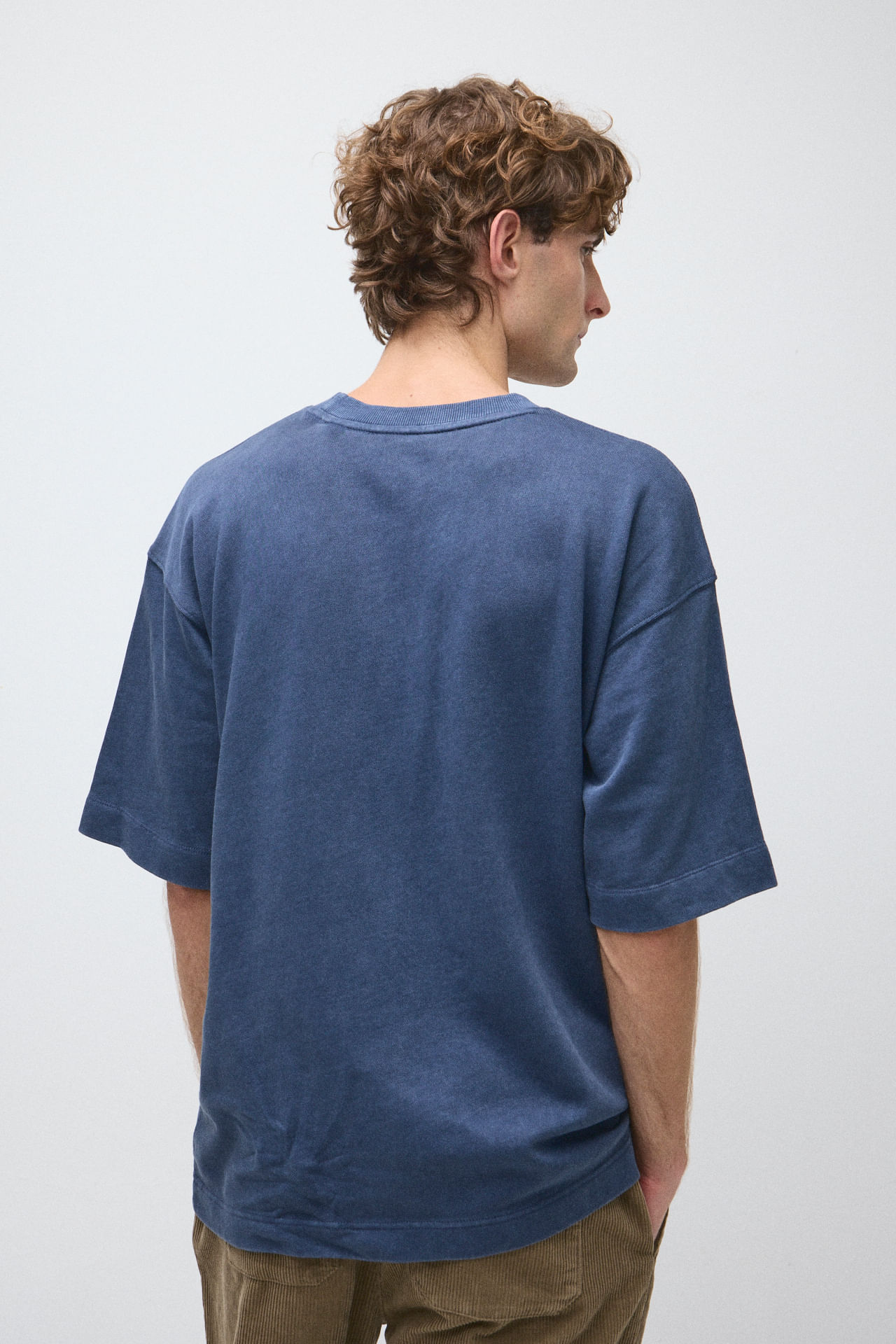 Remera relaxed 100% algodón — imagen 4