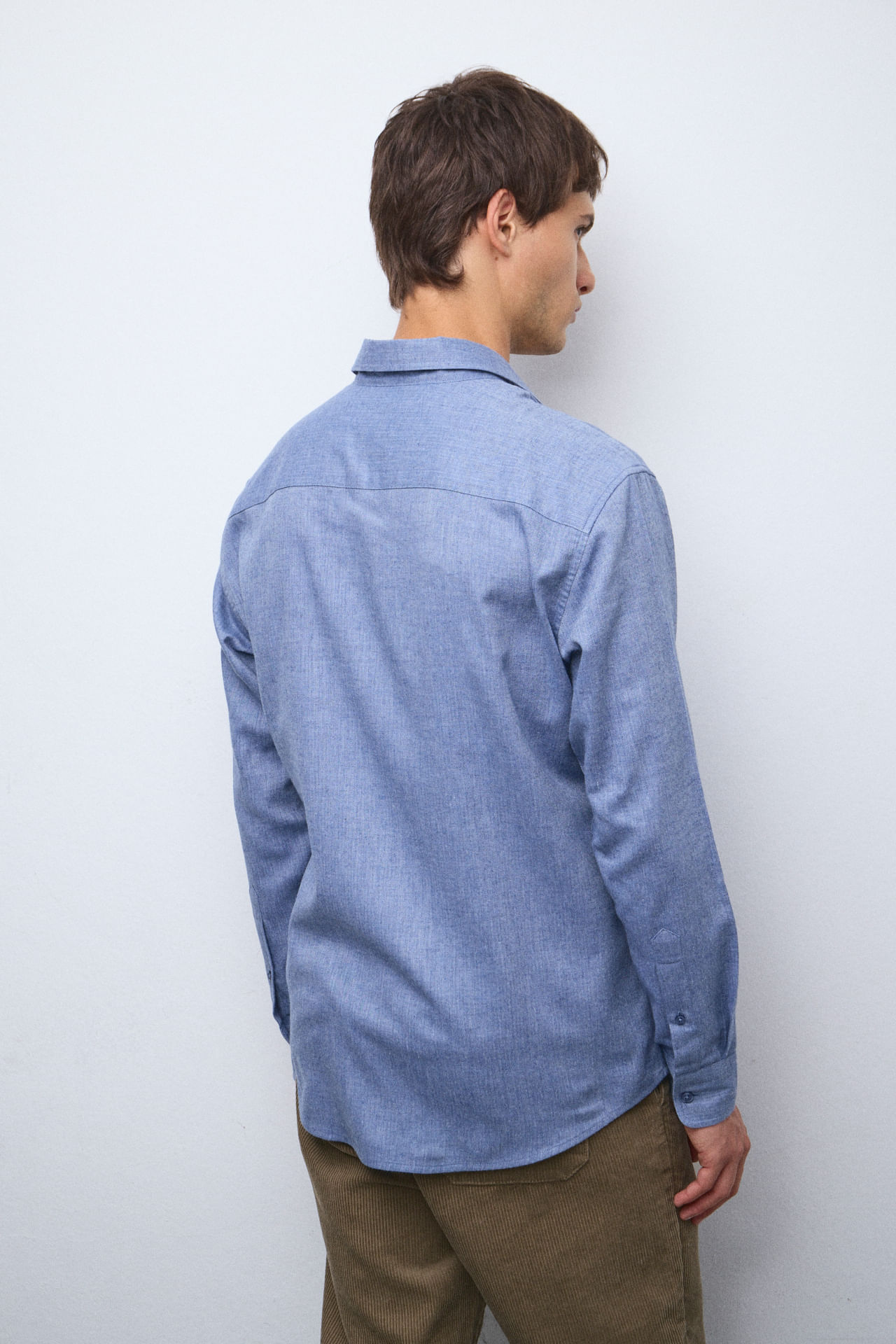 Camisa regular 100% algodón — imagen 3