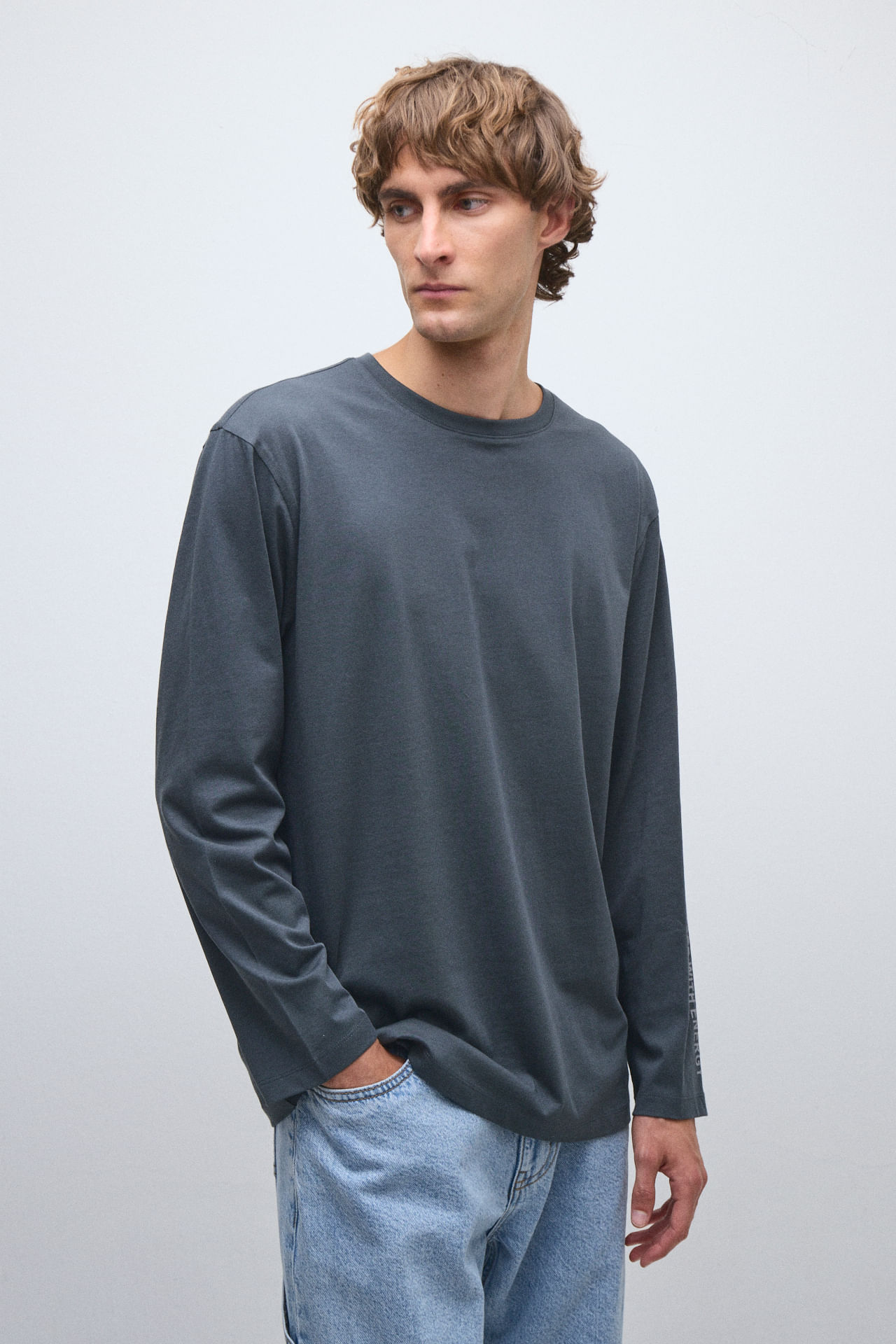 Remera relaxed 100% algodón — imagen 2