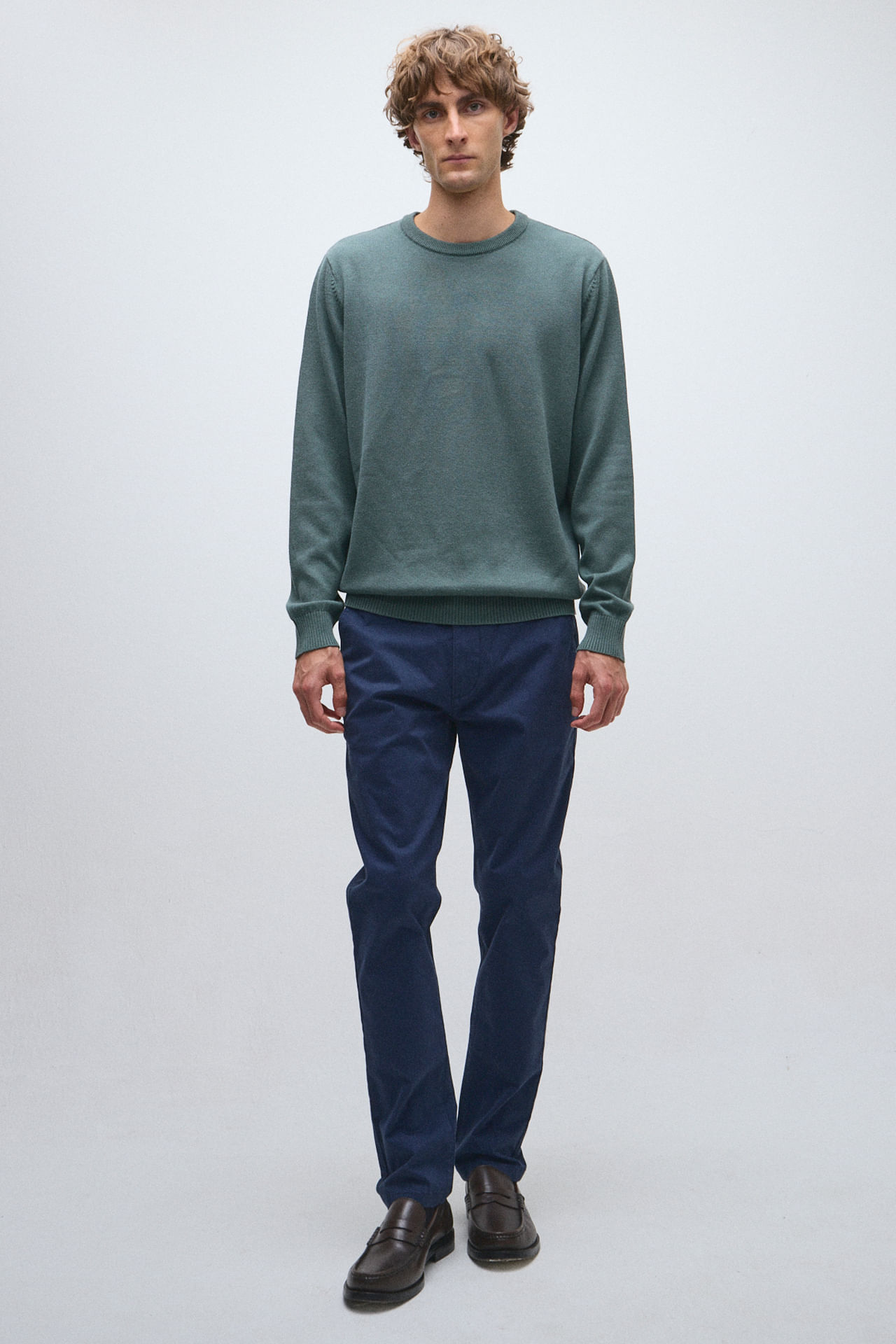 Sweater cuello redondo liso